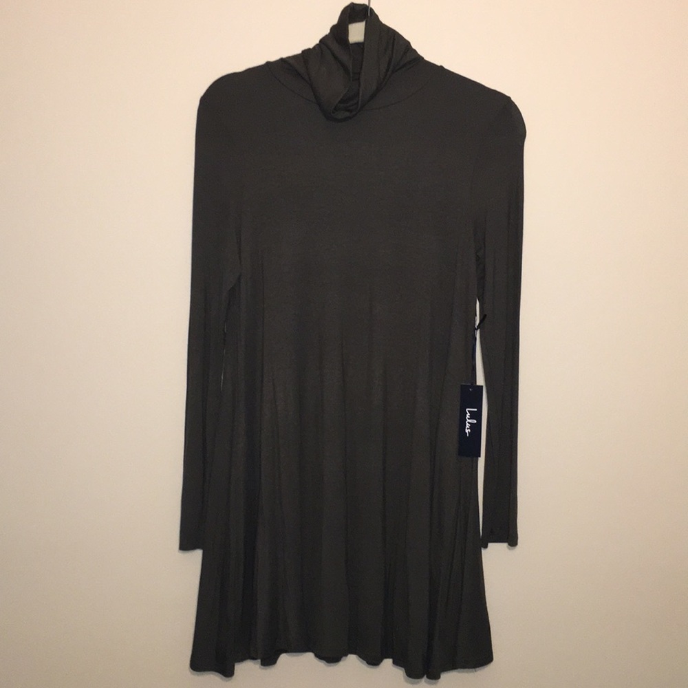 Lulu’s Green Turtleneck Dress